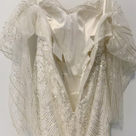 Olia Zavozina Eleanor designer wedding dress - Picture 3 of 8